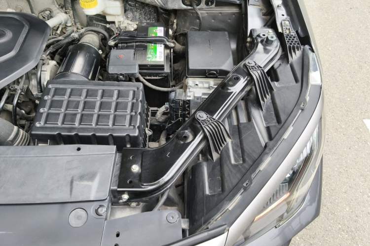 Used GAC Trumpchi GS4 PLUS 2021 270T Automatic Galaxy Edition Engine Bay Left