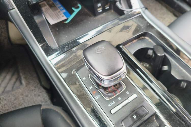 Used GAC Trumpchi GS4 PLUS 2021 270T Automatic Galaxy Edition Gear Lever
