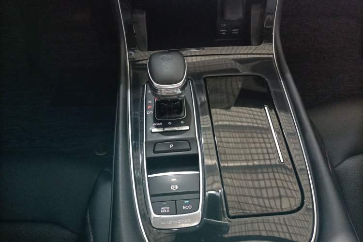 Used GAC Trumpchi GS4 PLUS 2021 390T Automatic Nebula Edition Gear Lever