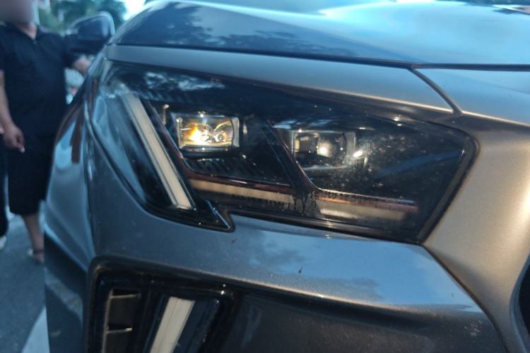Used GAC Trumpchi GS4 PLUS 2021 390T Automatic Nebula Edition Right Front Headlight