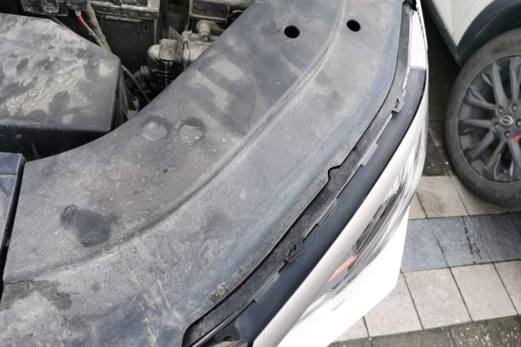 Used GAC Trumpchi GS4 PLUS 2021 390T Automatic Nebula Edition Engine Bay Left