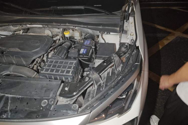 Used GAC Trumpchi GS4 PLUS 2021 270T Automatic Star Edition Engine Bay Left