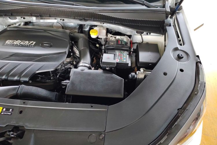 Used GAC Trumpchi GS4 PLUS 2021 390T Automatic Nebula Edition Engine Bay Left