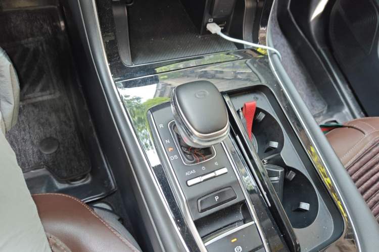 Used GAC Trumpchi GS4 PLUS 2021 390T Automatic Nebula Edition Gear Lever