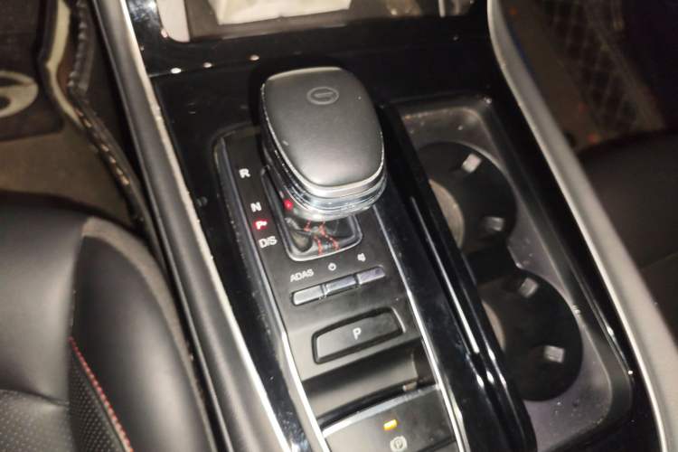 Used GAC Trumpchi GS4 PLUS 2021 390T Automatic Nebula Edition Gear Lever