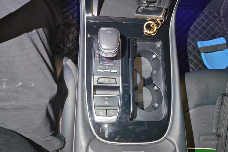 Used GAC Trumpchi GS4 PLUS 2021 270T Automatic Star Edition Gear Lever
