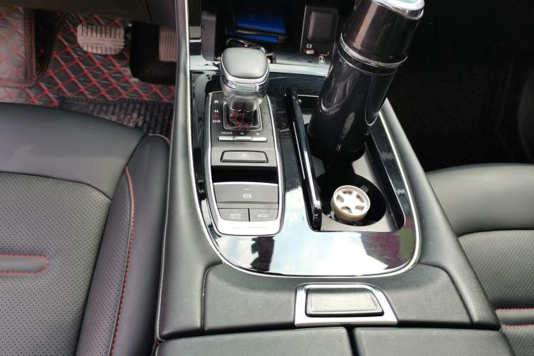Used GAC Trumpchi GS4 PLUS 2021 270T Automatic Star Edition Gear Lever