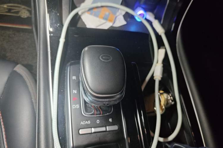 Used GAC Trumpchi GS4 PLUS 2021 270T Automatic Star Edition Gear Lever