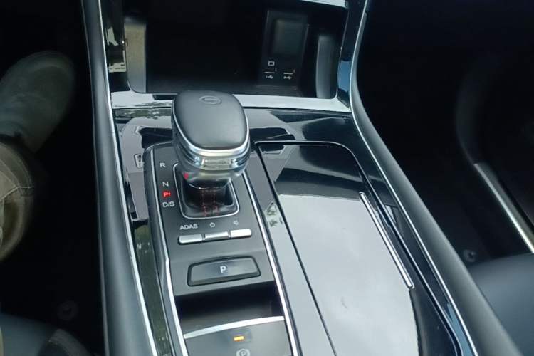 Used GAC Trumpchi GS4 PLUS 2021 270T Automatic Galaxy Edition Gear Lever