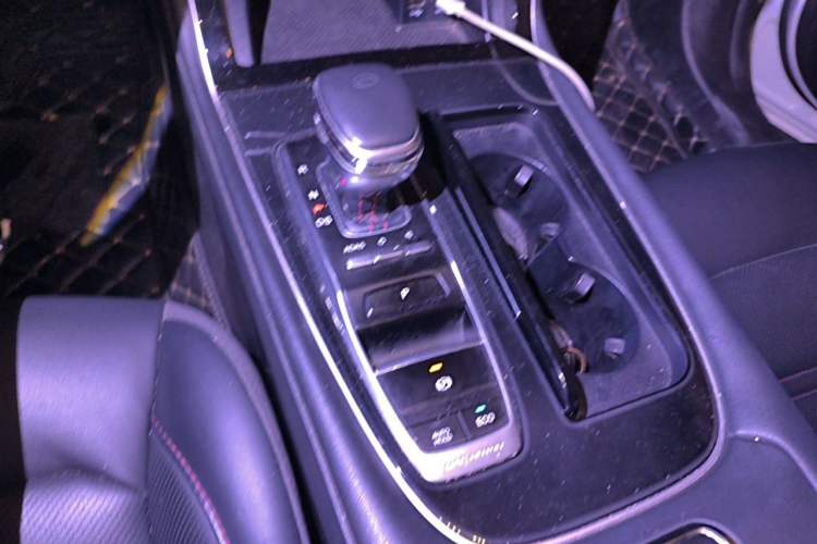 Used GAC Trumpchi GS4 PLUS 2021 270T Automatic Star Edition Gear Lever