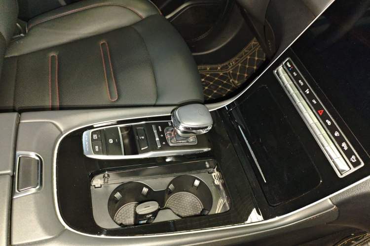 Used GAC Trumpchi GS4 PLUS 2021 270T Automatic Galaxy Edition Gear Lever