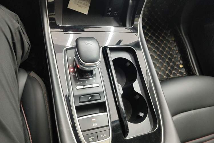 Used GAC Trumpchi GS4 PLUS 2021 270T Automatic Galaxy Edition Gear Lever