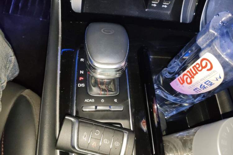 Used GAC Trumpchi GS4 PLUS 2021 270T Automatic Galaxy Edition Gear Lever