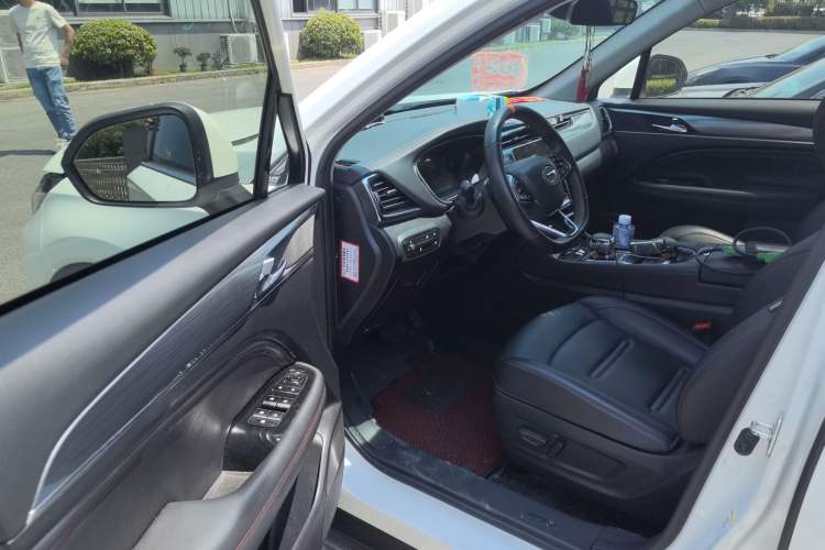 Used GAC Trumpchi GS4 PLUS 2021 270T Automatic Galaxy Edition Interior 3