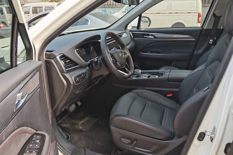 Used GAC Trumpchi GS4 PLUS 2021 270T Automatic Star Edition Interior 4