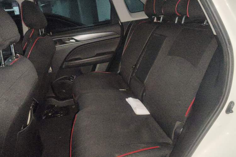 Used GAC Trumpchi GS4 PLUS 2021 270T Automatic Galaxy Edition Left Rear Seat