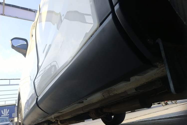Used GAC Trumpchi GS4 PLUS 2021 270T Automatic Galaxy Edition Left Side Sill