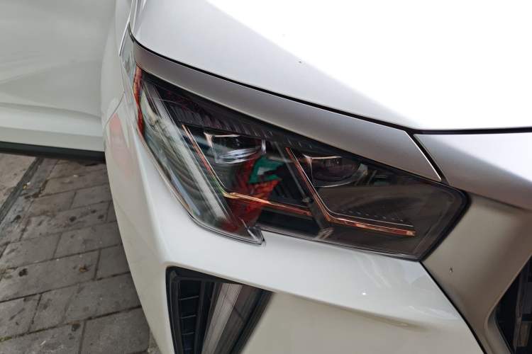 Used GAC Trumpchi GS4 PLUS 2021 270T Automatic Star Edition Right Front Headlight