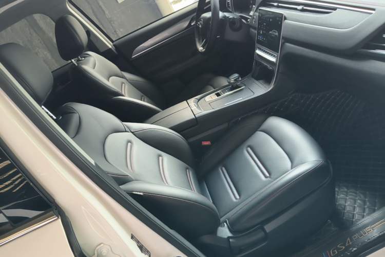 Used GAC Trumpchi GS4 PLUS 2021 390T Automatic Nebula Edition Right Front Seat