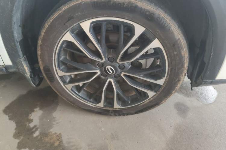 Used GAC Trumpchi GS4 PLUS 2021 390T Automatic Starry Edition Right Front Wheel Hub