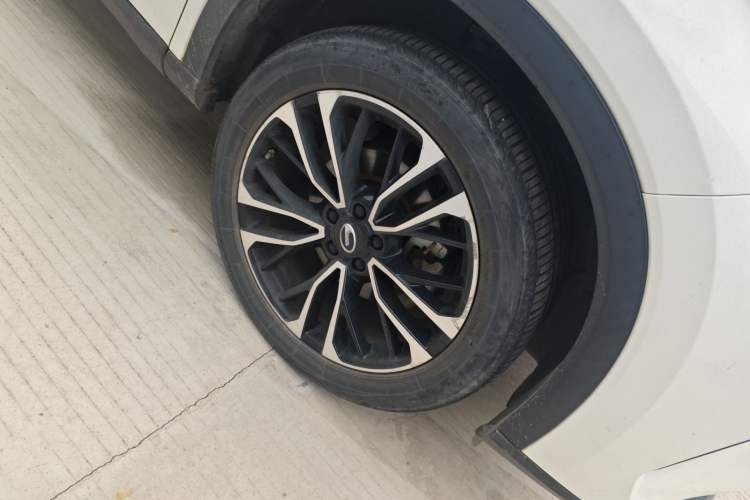 Used GAC Trumpchi GS4 PLUS 2021 270T Automatic Star Edition Right Front Wheel Hub