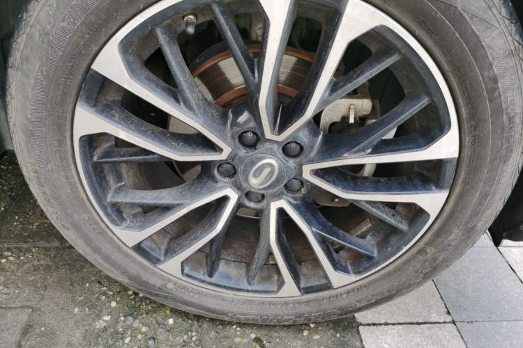 Used GAC Trumpchi GS4 PLUS 2021 390T Automatic Nebula Edition Right Front Wheel Hub