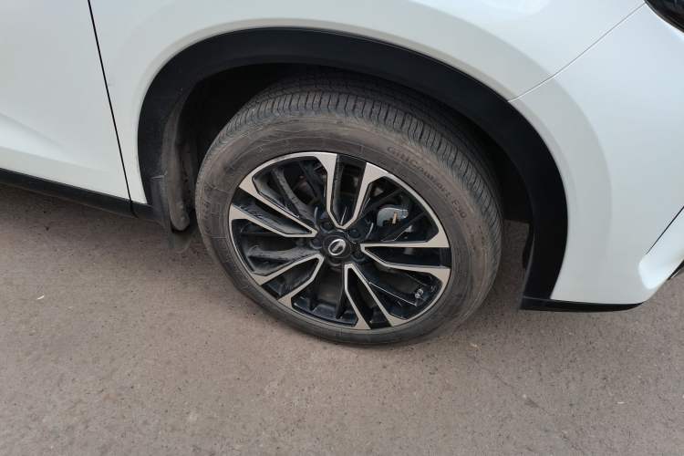 Used GAC Trumpchi GS4 PLUS 2021 270T Automatic Star Edition Right Front Wheel Hub