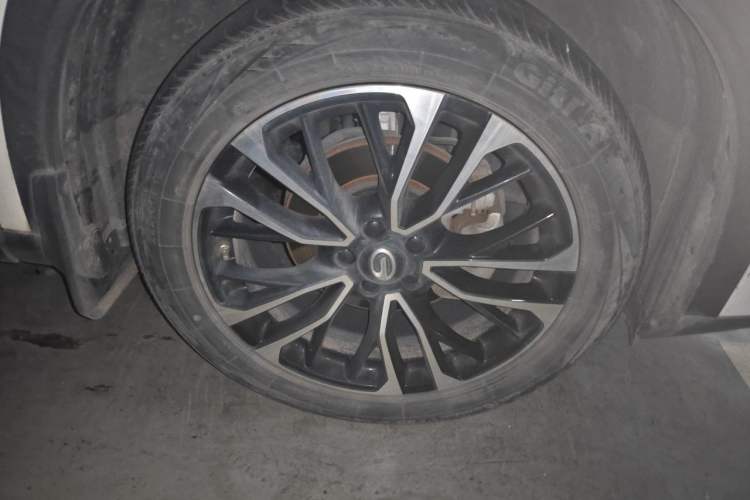 Used GAC Trumpchi GS4 PLUS 2021 390T Automatic Nebula Edition Right Front Wheel Hub