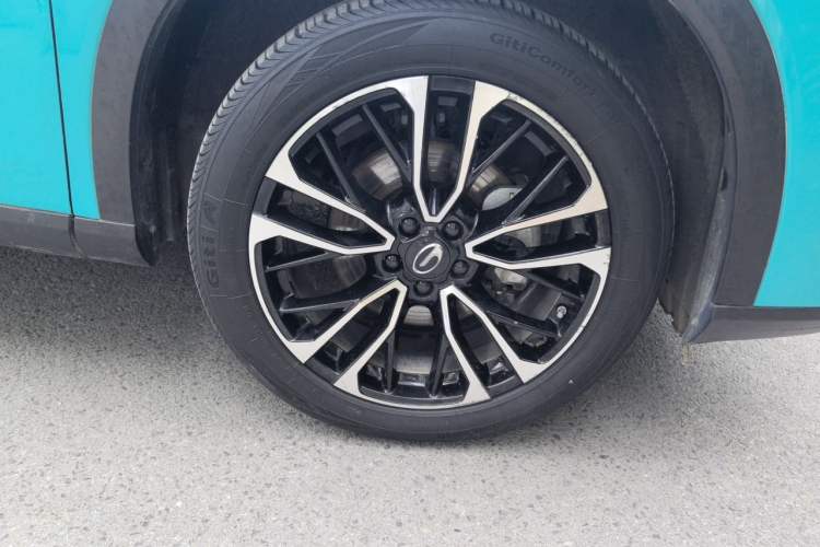 Used GAC Trumpchi GS4 PLUS 2021 270T Automatic Star Edition Right Front Wheel Hub