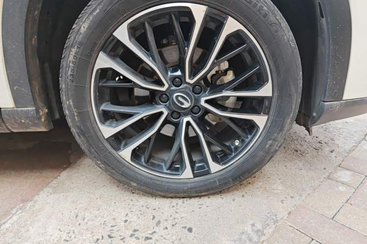 Used GAC Trumpchi GS4 PLUS 2021 270T Automatic Star Edition Right Front Wheel Hub