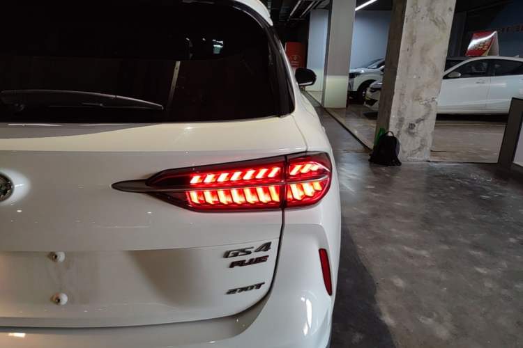 Used GAC Trumpchi GS4 PLUS 2021 270T Automatic Star Edition Right Rear Taillight