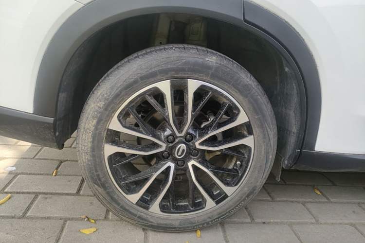 Used GAC Trumpchi GS4 PLUS 2021 270T Automatic Galaxy Edition Right Rear Wheel Hub
