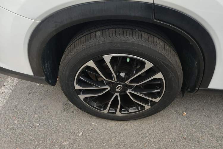 Used GAC Trumpchi GS4 PLUS 2021 270T Automatic Galaxy Edition Right Rear Wheel Hub