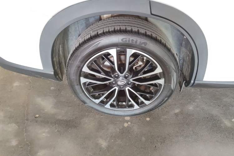 Used GAC Trumpchi GS4 PLUS 2021 270T Automatic Star Edition Right Rear Wheel Hub
