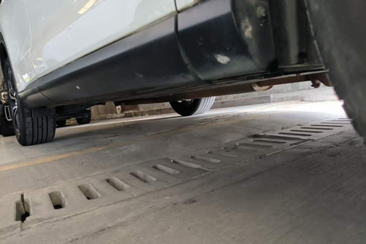 Used GAC Trumpchi GS4 PLUS 2021 390T Automatic Nebula Edition Right Side Sill