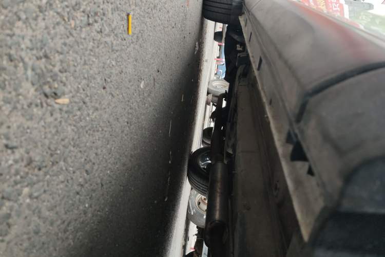 Used GAC Trumpchi GS4 PLUS 2021 270T Automatic Galaxy Edition Right Side Sill