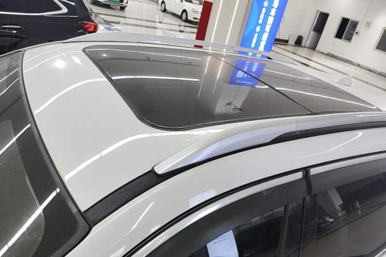 Used GAC Trumpchi GS4 PLUS 2021 270T Automatic Galaxy Edition Roof