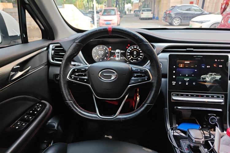 Used GAC Trumpchi GS4 PLUS 2021 270T Automatic Star Edition Steering Wheel