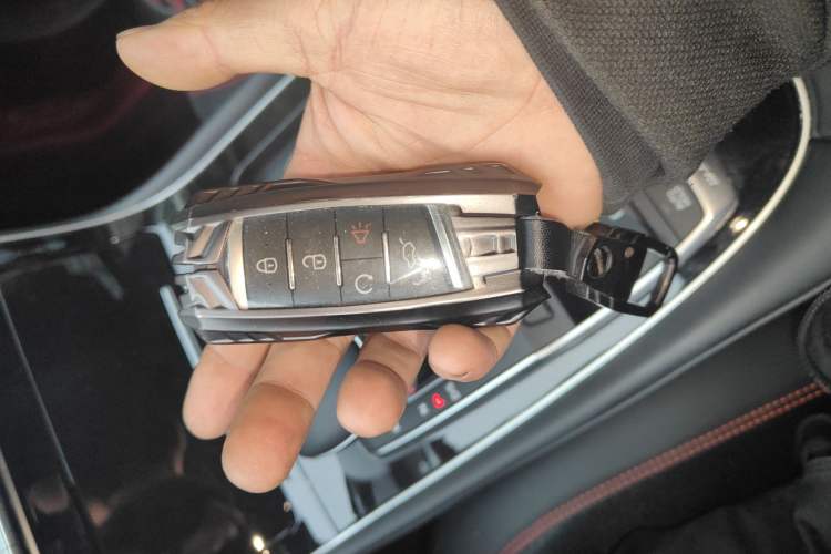 Used GAC Trumpchi GS4 PLUS 2021 390T Automatic Nebula Edition Vehicle Key