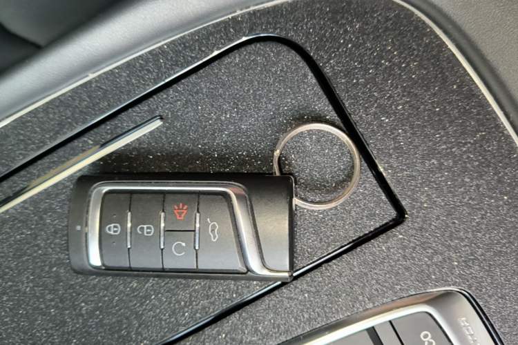 Used GAC Trumpchi GS4 PLUS 2021 390T Automatic Nebula Edition Vehicle Key