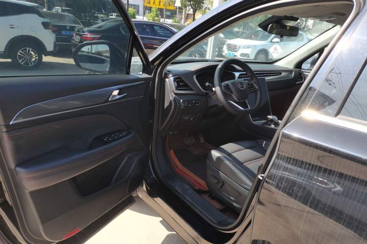 Used GAC Trumpchi GS4 PLUS 2022 270T Automatic Star Edition Driver Seat