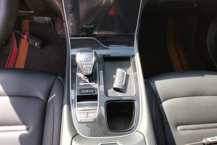 Used GAC Trumpchi GS4 PLUS 2022 270T Automatic Star Edition Gear Lever