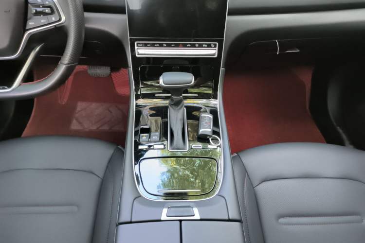 Used GAC Trumpchi GS4 PLUS 2022 390T Automatic Galaxy Edition Gear Lever