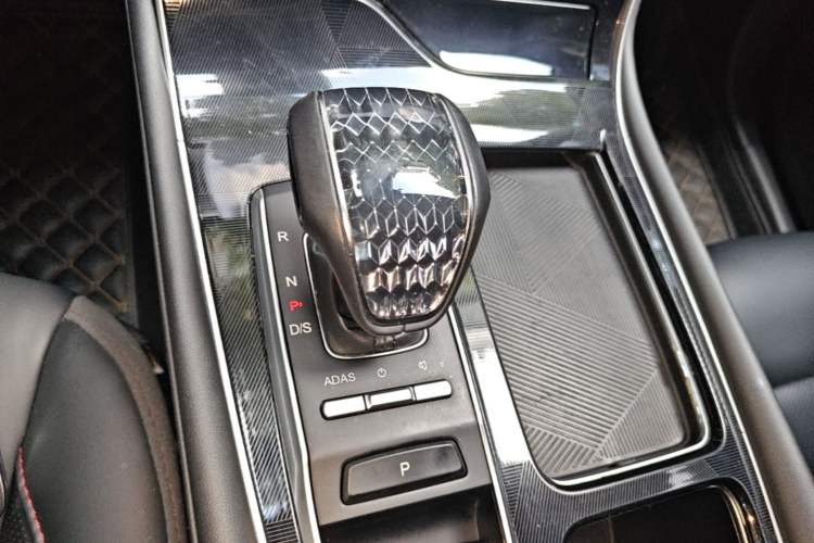 Used GAC Trumpchi GS4 PLUS 2022 270T Automatic Star Edition Gear Lever