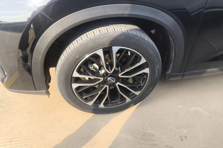 Used GAC Trumpchi GS4 PLUS 2022 270T Automatic Star Edition Left Front Wheel Hub