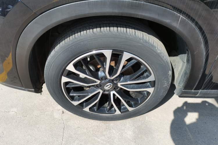 Used GAC Trumpchi GS4 PLUS 2022 270T Automatic Star Edition Left Front Wheel Hub