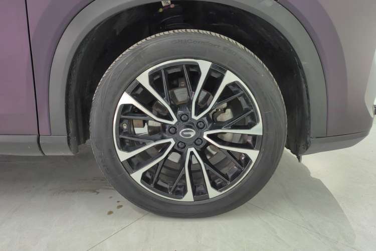 Used GAC Trumpchi GS4 PLUS 2022 390T Automatic Galaxy Edition Left Rear Wheel Hub