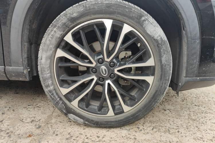 Used GAC Trumpchi GS4 PLUS 2022 390T Automatic Galaxy Edition Right Front Wheel Hub
