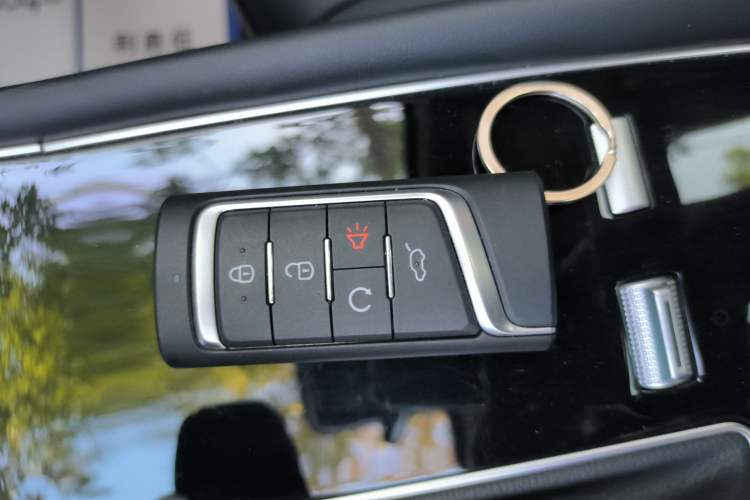 Used GAC Trumpchi GS4 PLUS 2022 390T Automatic Galaxy Edition Vehicle Key