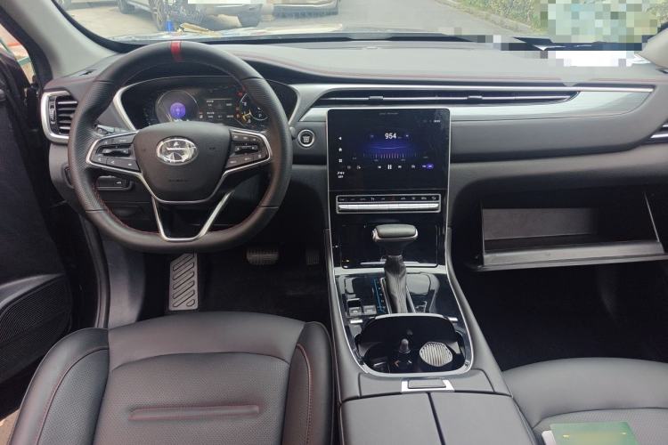 Used GAC Trumpchi GS4 PLUS 2022 390T Automatic Galaxy Edition Center Console